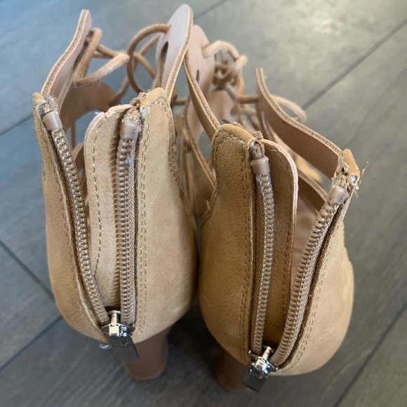 New Spring Lace Up Shoes - Picture 3 of 3